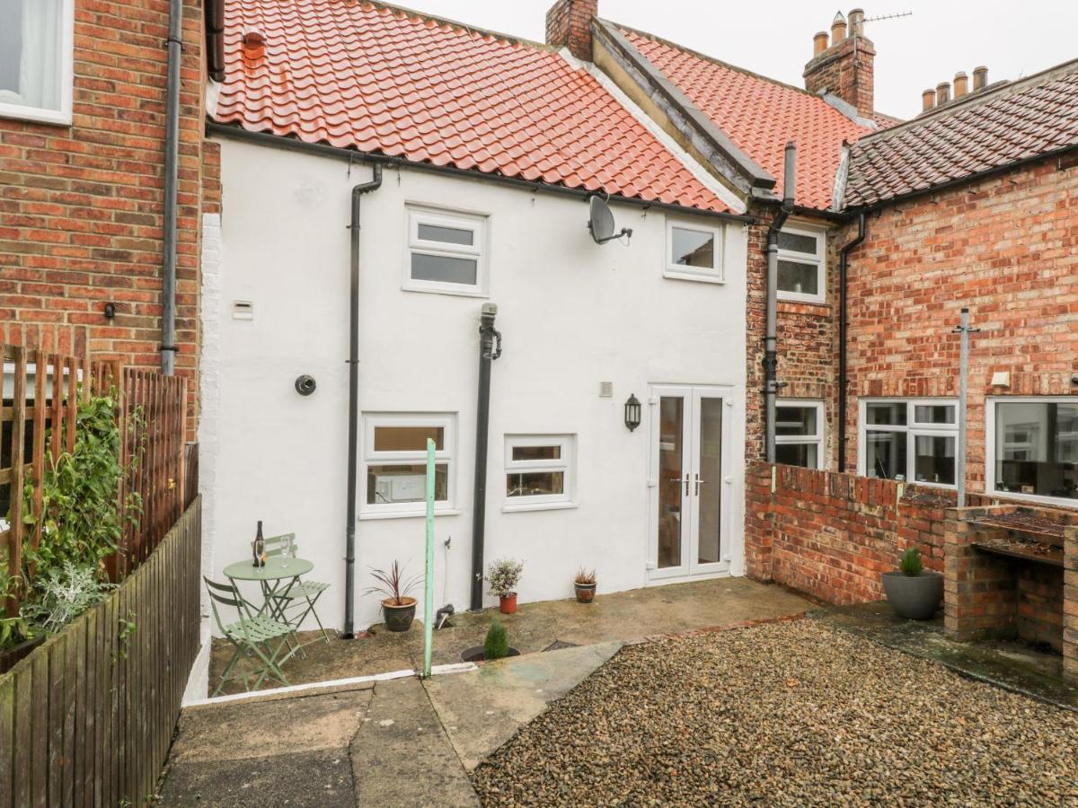 Barnaby Cottage Yarm Buitenkant foto